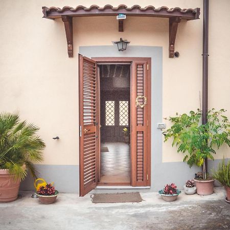 B&b A casa di Maybe Caserta Bagian luar foto