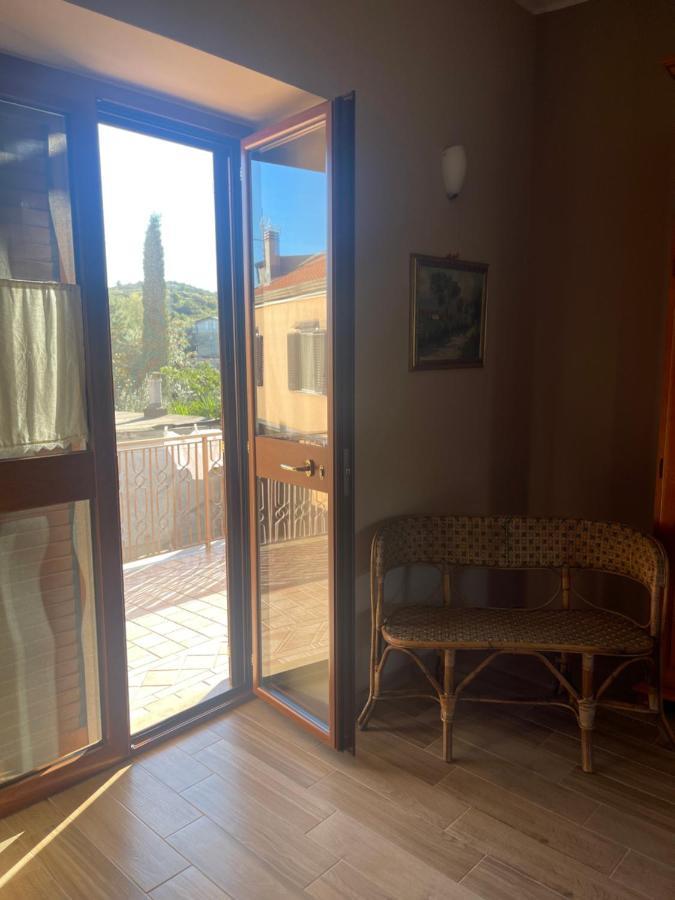 B&b A casa di Maybe Caserta Bagian luar foto